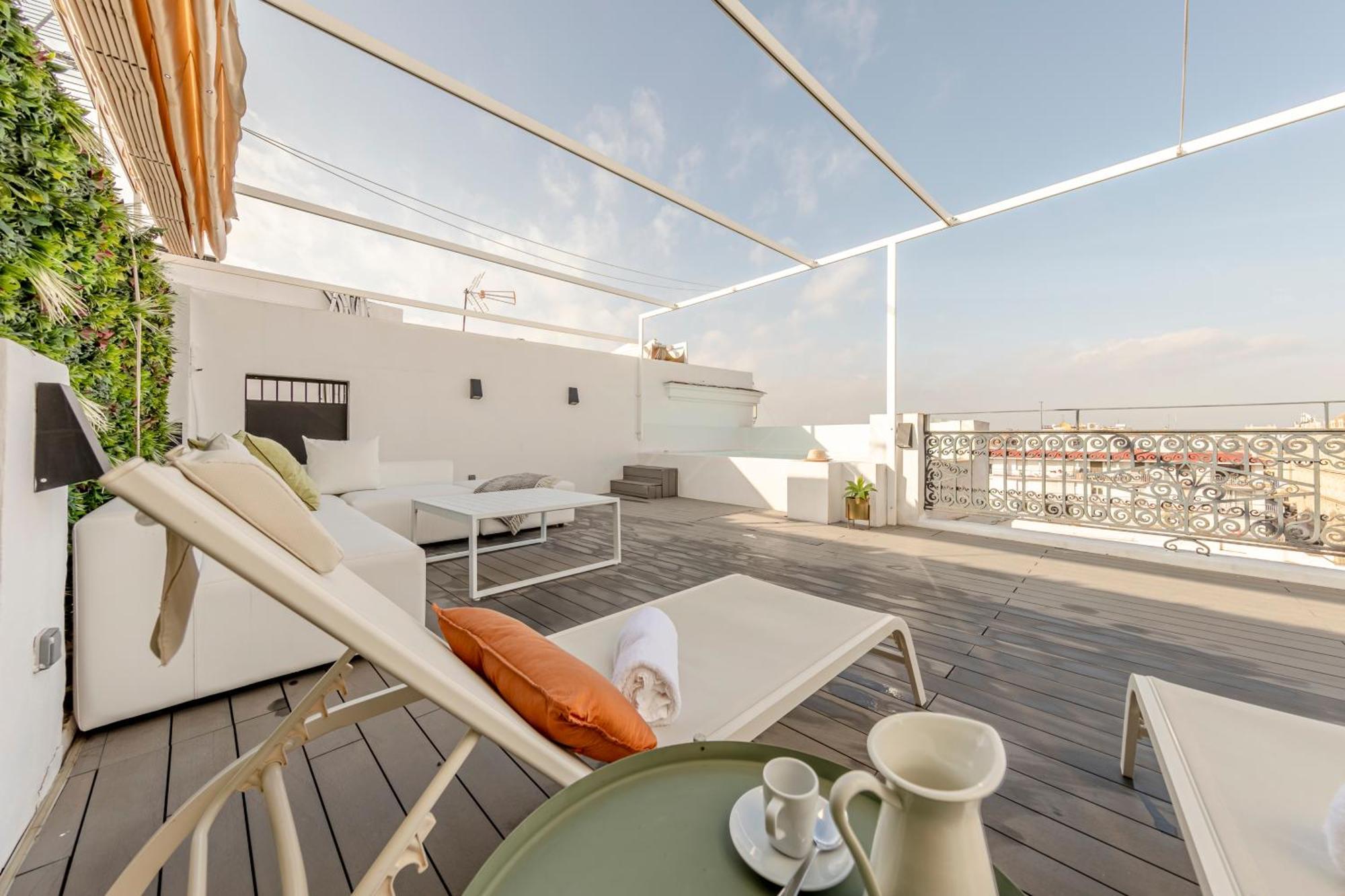 Isg Apartments Modern Atticpool At The Cathedralfree Parking 塞维利亚 外观 照片