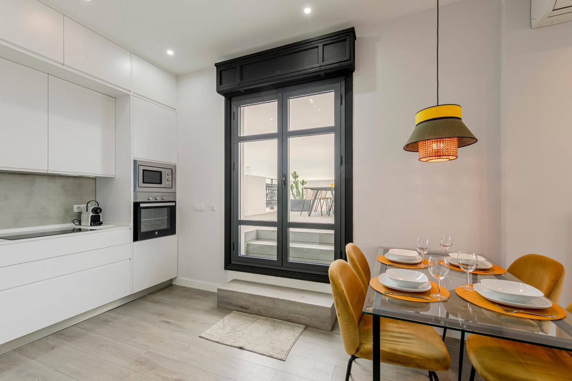 Isg Apartments Modern Atticpool At The Cathedralfree Parking 塞维利亚 外观 照片
