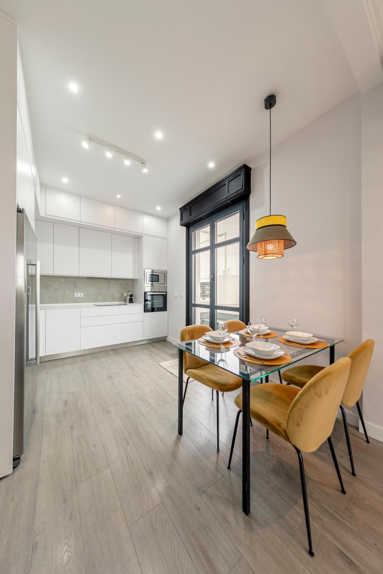 Isg Apartments Modern Atticpool At The Cathedralfree Parking 塞维利亚 外观 照片