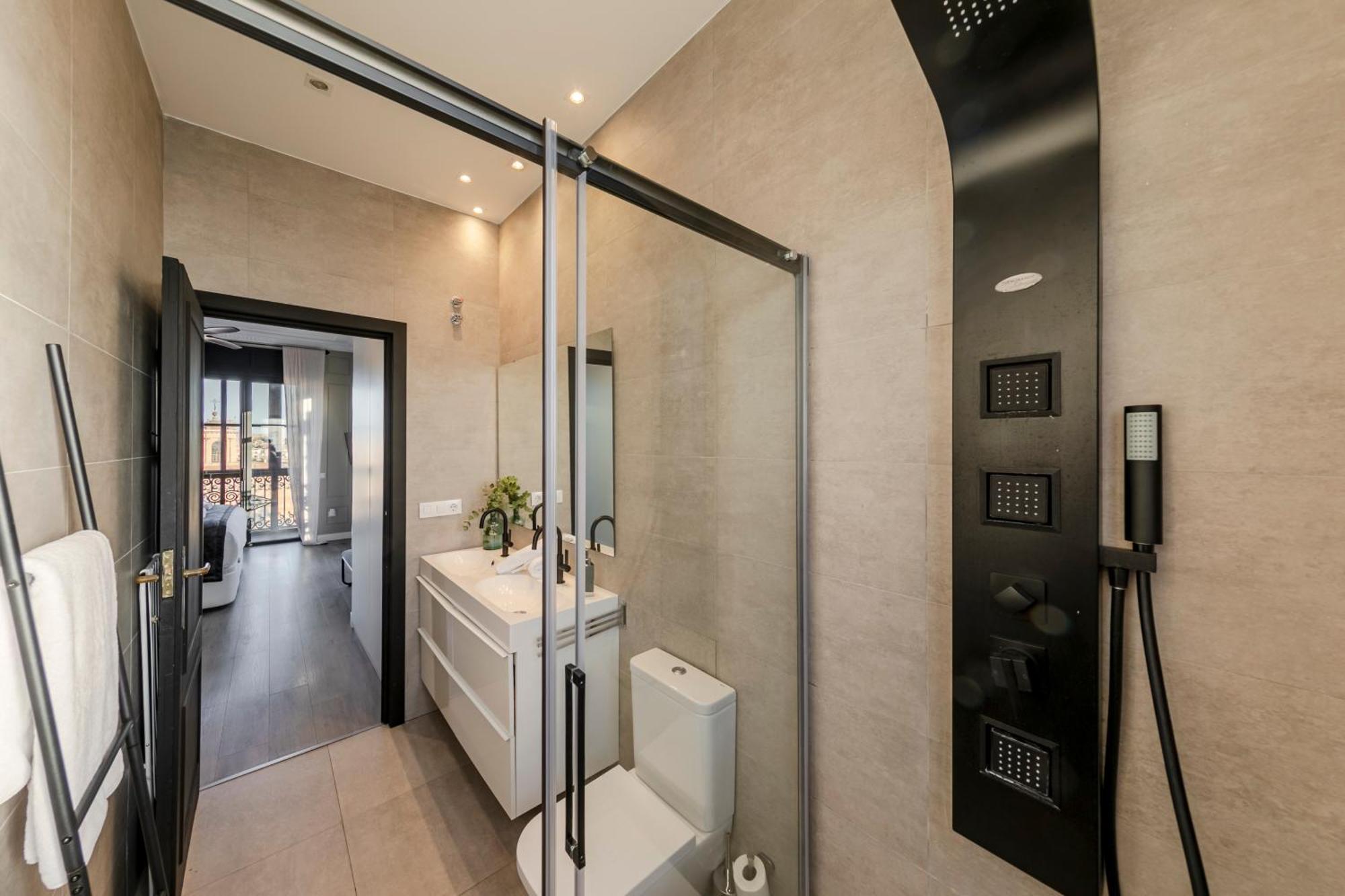 Isg Apartments Modern Atticpool At The Cathedralfree Parking 塞维利亚 外观 照片