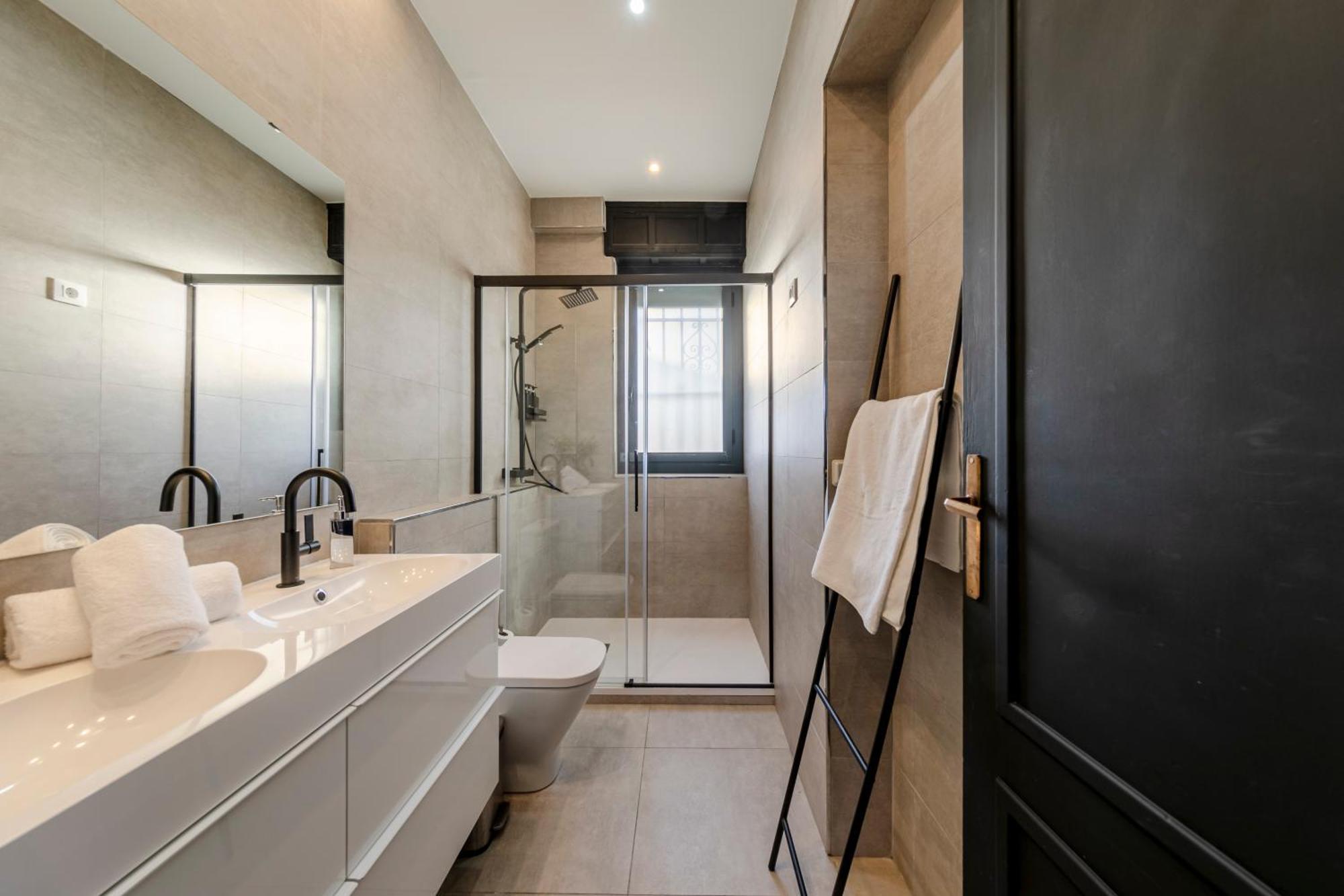Isg Apartments Modern Atticpool At The Cathedralfree Parking 塞维利亚 外观 照片